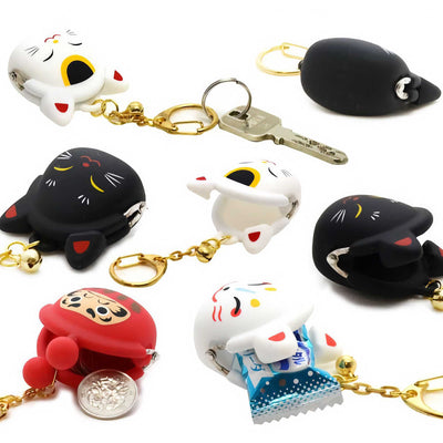 POCHI-Bit JAPAN Maneki Neko Silicone Keychain, White