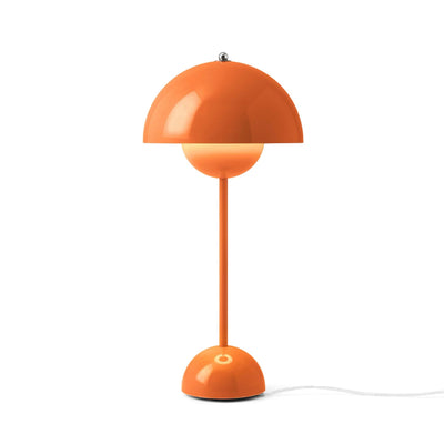 &Tradition Flowerpot VP3 table lamp, zesty orange