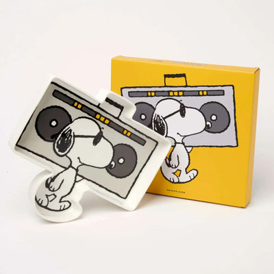 Magpie Peanuts shaped dish, boom box
