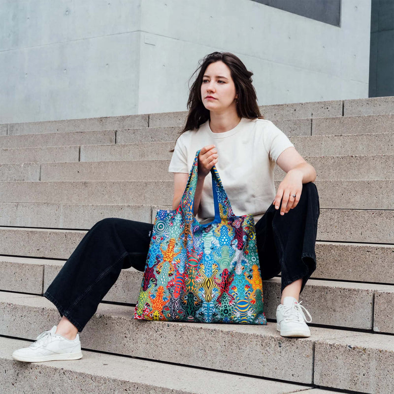 Loqi Sam Wilde Equi- tote