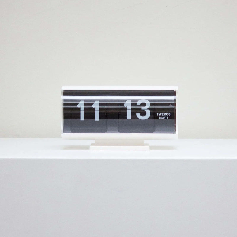 Twemco QT-30T Flip Clock, White