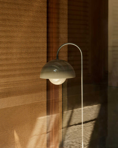 &Tradition Flowerpot VP12 floor lamp, grey beige