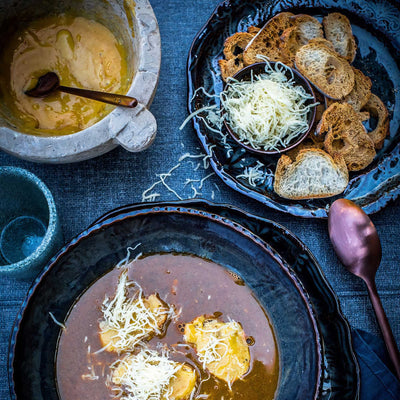 Beija Flor Linen Blue Vinyl Placemat