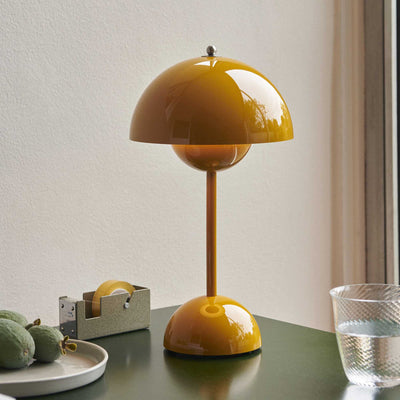 &Tradition Flowerpot VP9 rechargeable lamp, mustard