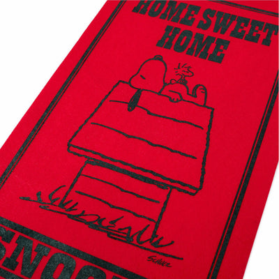 Peanuts x Magpie Snoopy pennant, christmas