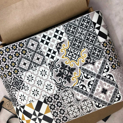 Beija Flor Eclectic Gold Vinyl Placemat