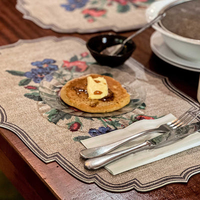 Beija Flor Gobelin Beige Cutout Vinyl Placemat