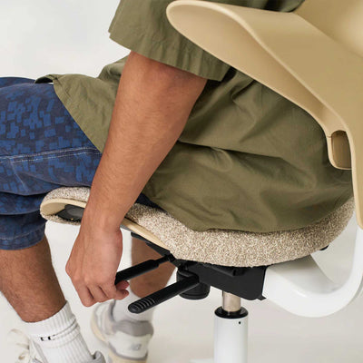 Hag Capisco Puls 8020 fabric, zero sand/white