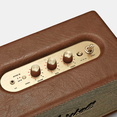 Marshall Acton III, brown