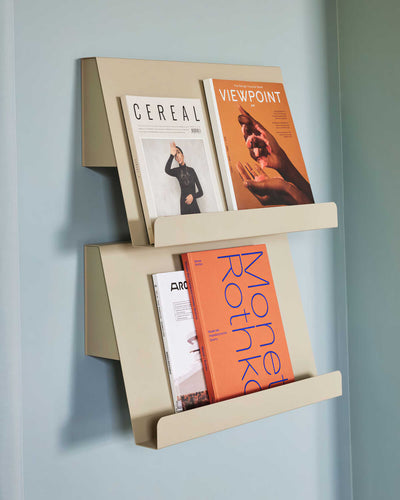 Hubsch Slope wall magazine holder