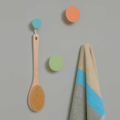 Remember Daisy wall hooks (set of 4)