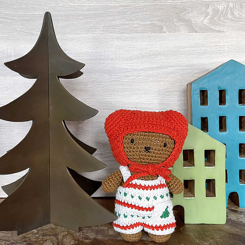 Just Dutch Boris crochet, Christmas Overall/Red Hat