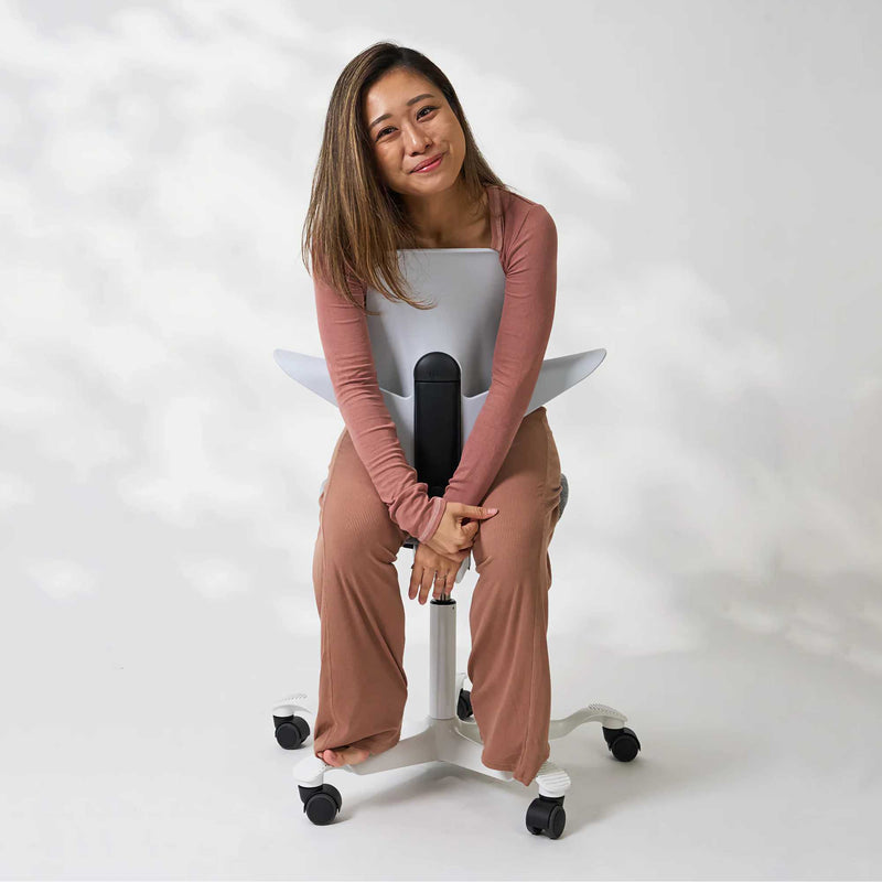 Hag Capisco Puls 8020 fabric, arda grey/white