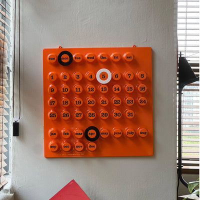 Ring-A-Date perpetual calendar, orange
