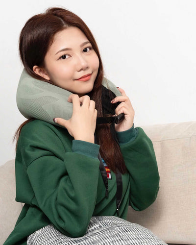 UNO™ Knit travel pillow, venezia green