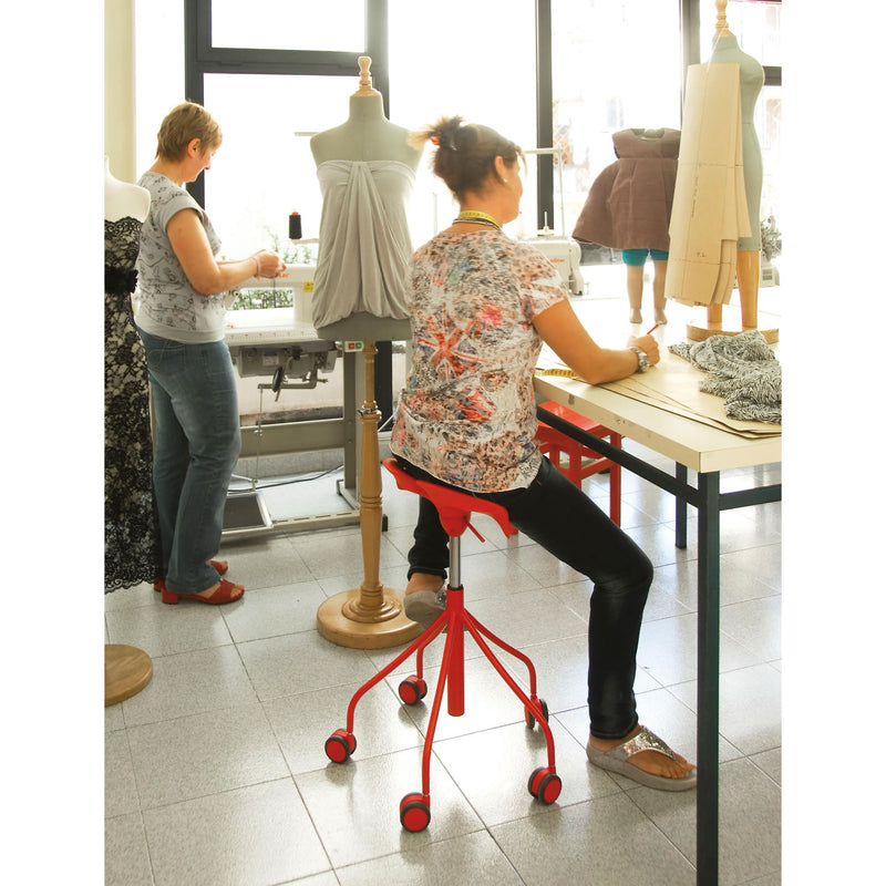 BD Barcelona Binaria ergonomic stool, red