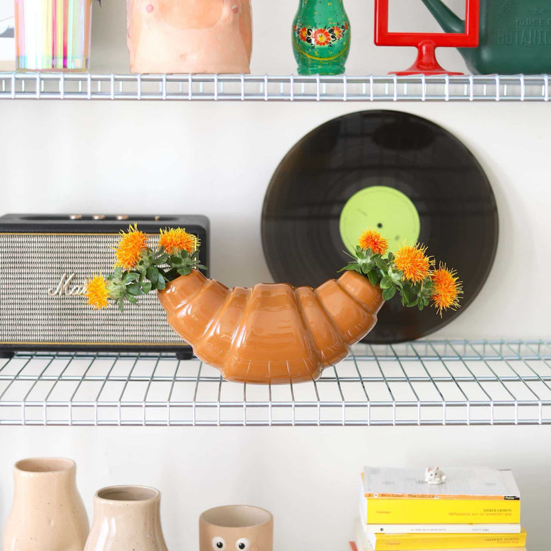 Fluid Market Croissant vase