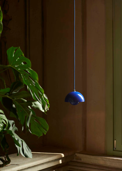 &Tradition Flowerpot VP10 pendant, cobalt blue
