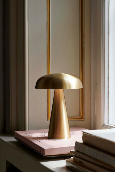 &Tradition Como SC53 rechargeable lamp, brass