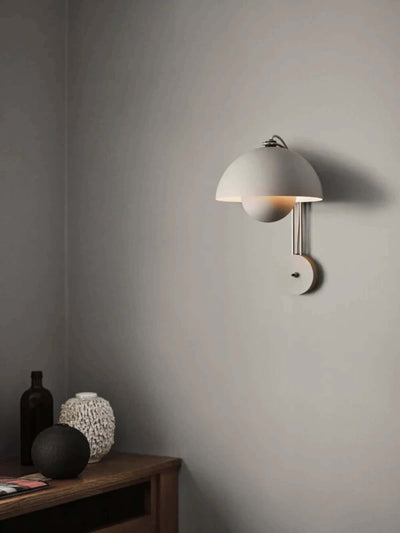 &Tradition Flowerpot VP8 wall lamp, grey beige