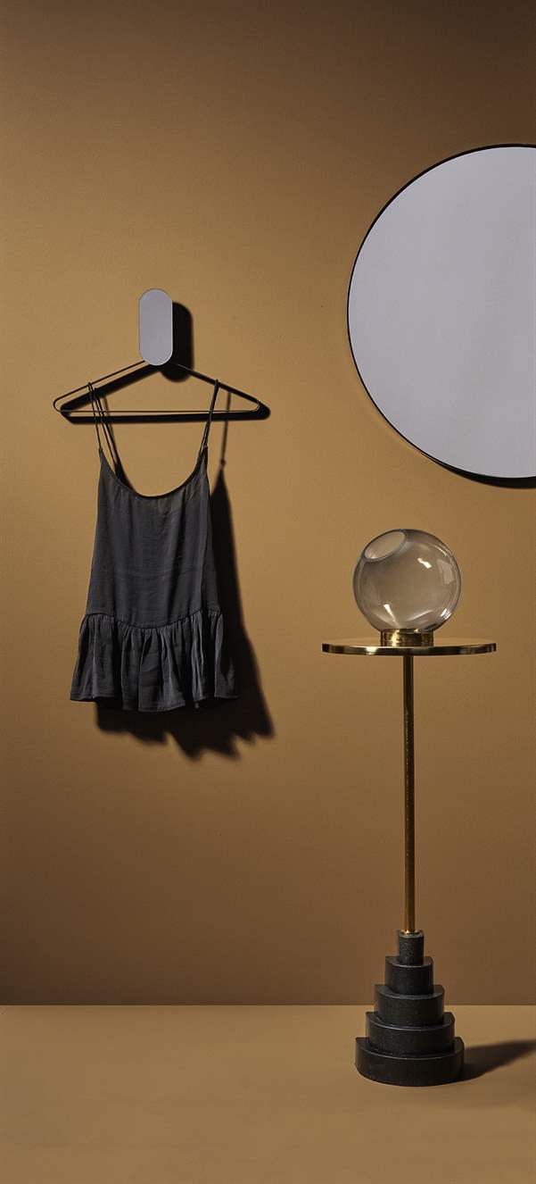 Aytm Solum Side Table, gold/black