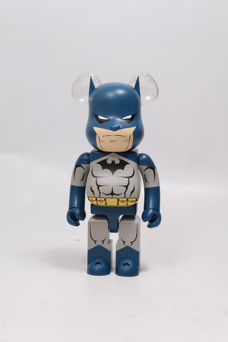 ex-display | BE@RBRICK Batman (Hush Ver.) 1000%