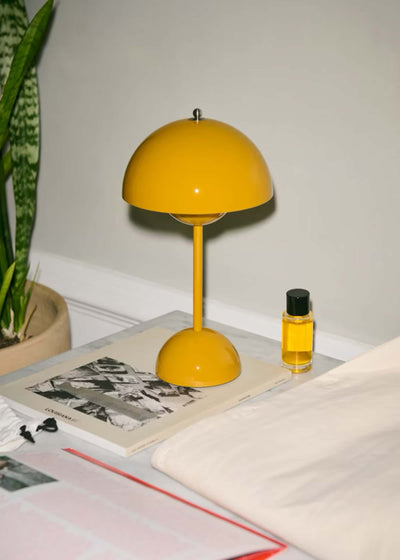 &Tradition Flowerpot VP9 rechargeable lamp, mustard