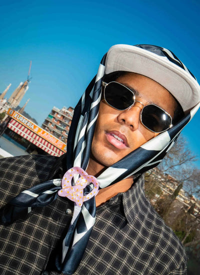 EMS Pretzel hair claw