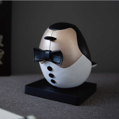 Zuny Paperweight The Conductor Robin