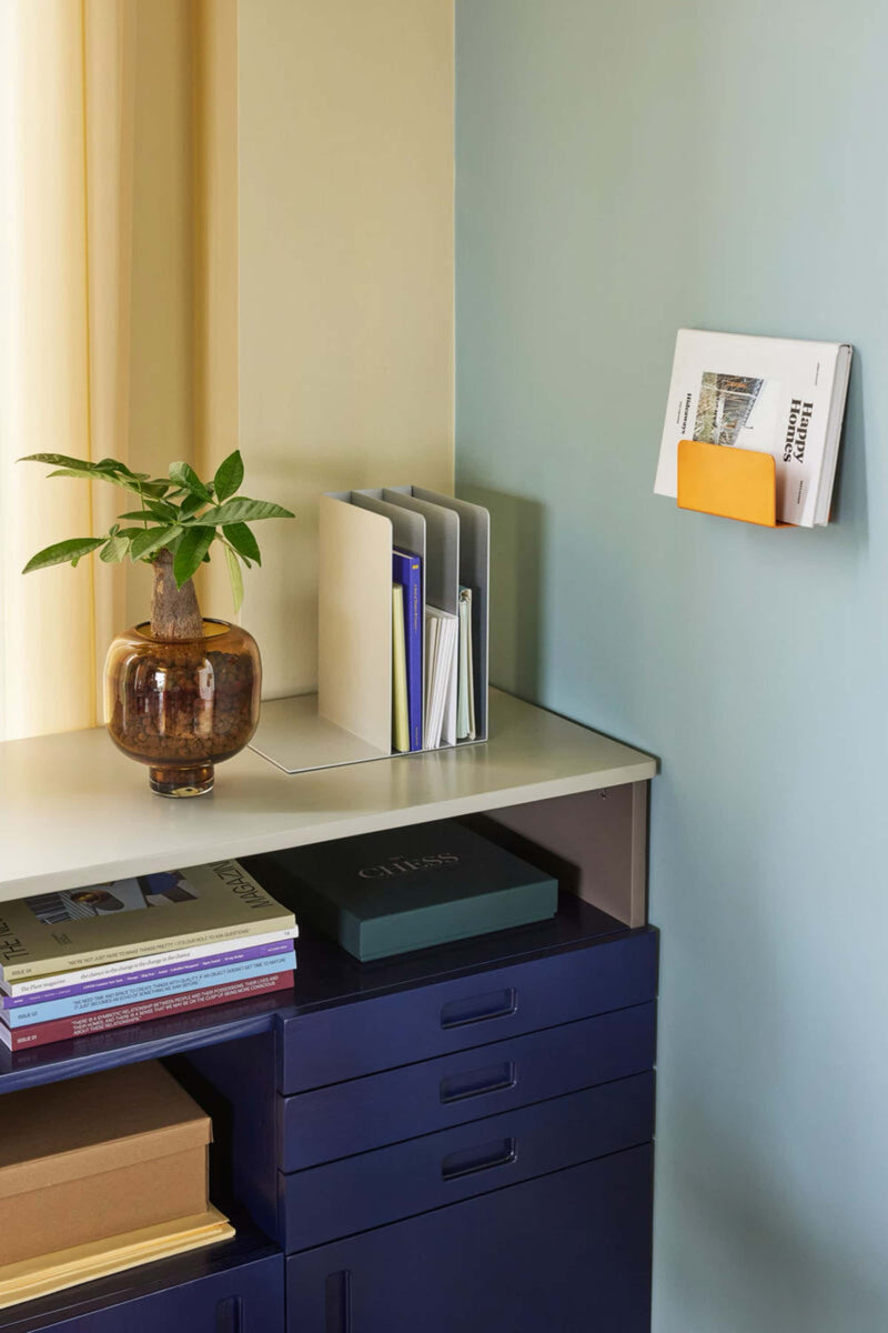 Hubsch Clutch magazine holder, orange