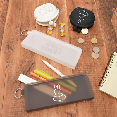 PG Design Miffy STEPPO silicone zip pouch, White