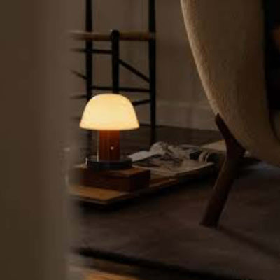 &Tradition Setago JH27 rechargeable lamp, maroon/grape