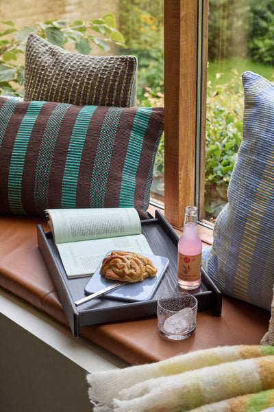 Hubsch Less Tray, black