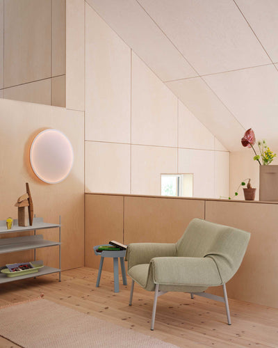 Muuto Calm ø68 wall lamp, orange