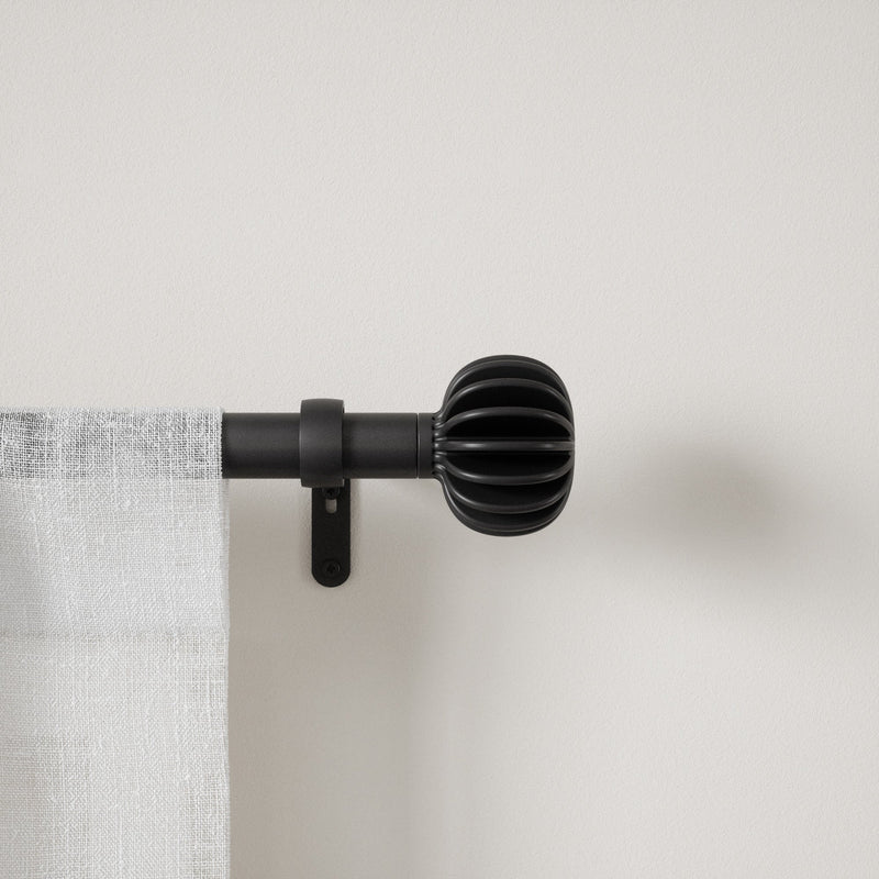 Umbra Finn 1" Expandable Curtain Rod (107-305cm)