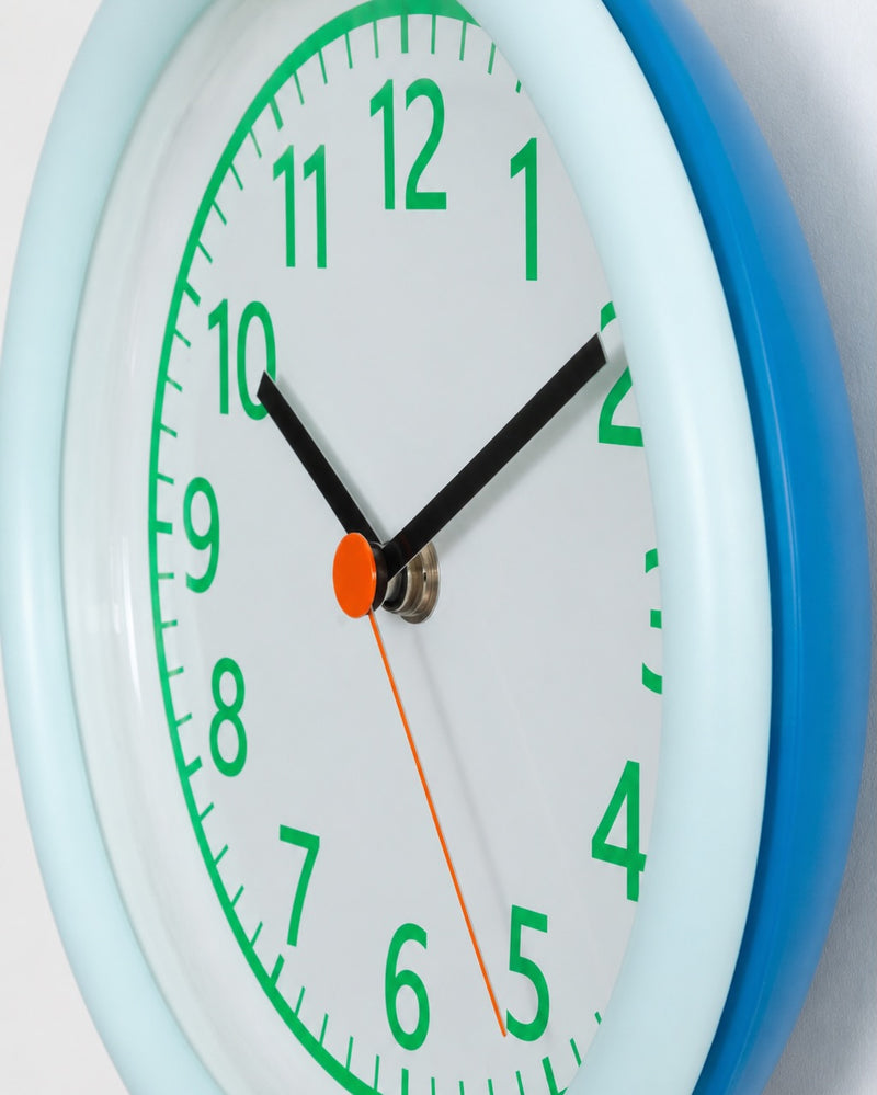 Sowden wall clock, white/blue