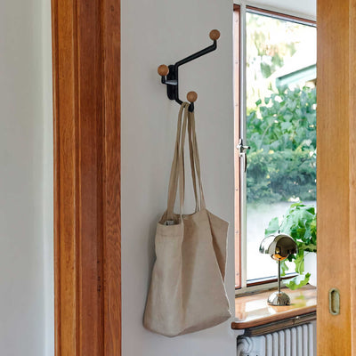 &tradition SC74 Capture wardrobe hook, graphite/oak knob