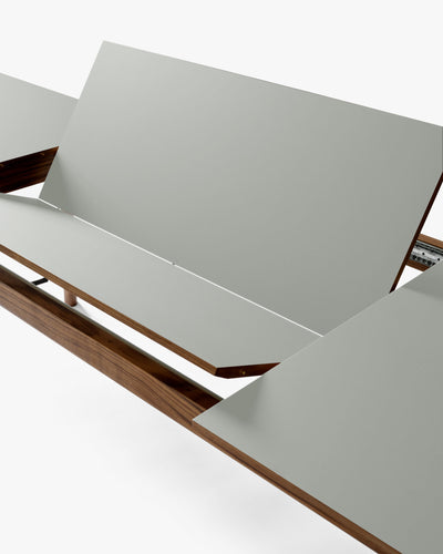 &Tradition Patch HW2 extendable table, fenix0718 griogio londra/smoked oak