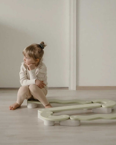 Fitwood POLKU balance beam L, Sage Green