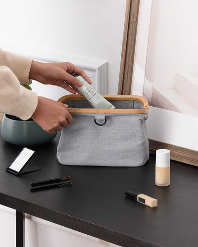 Gudee Uroki toiletry bag