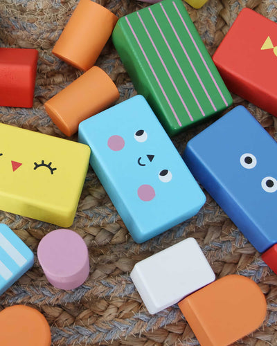 Kikkerland Stack & Mix Wooden Building Blocks