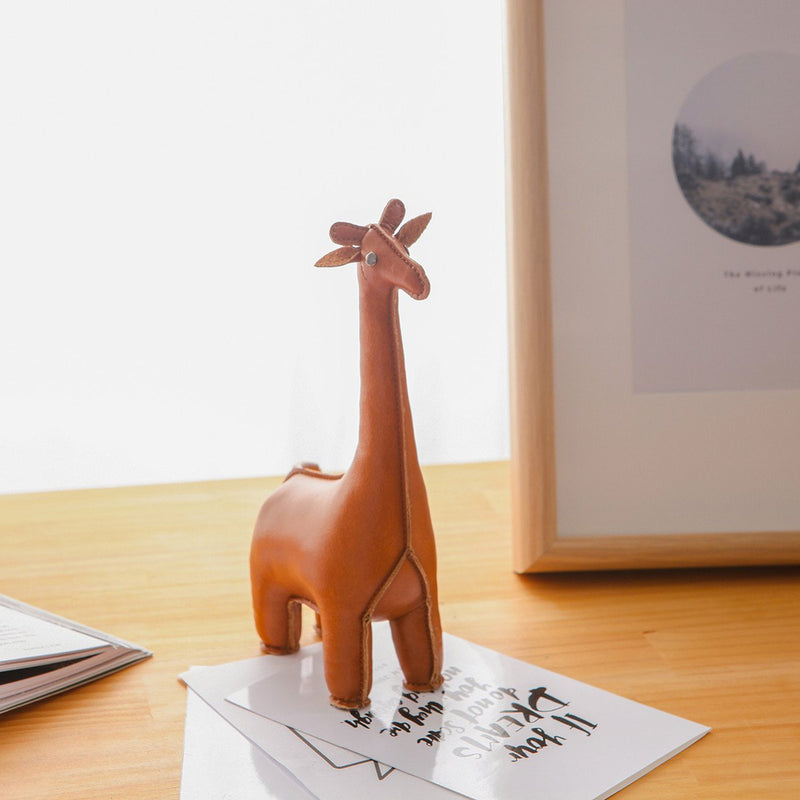 Zuny Paperweight Classic Giraffe, tan