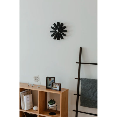 Umbra Ribbon wall clock ø30, black