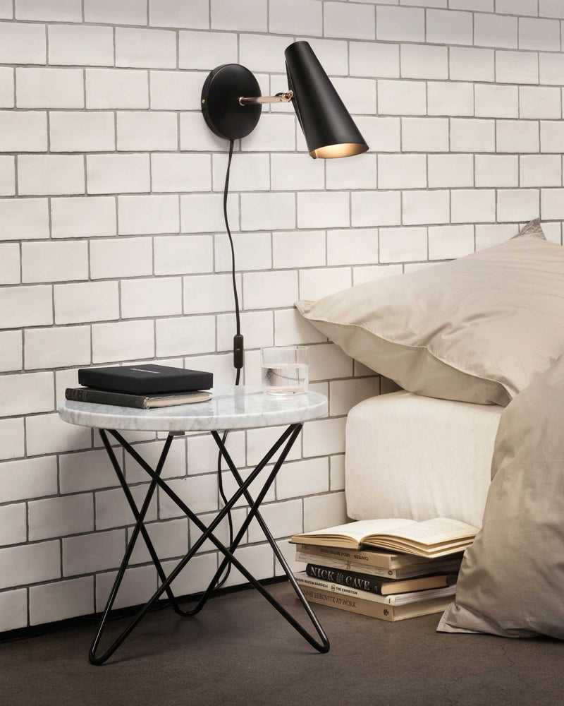 Northern Birdy wall lamp, black/metallic