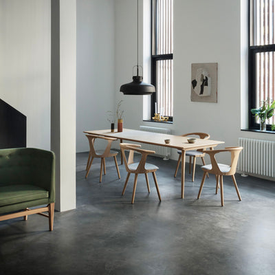 &Tradition SK6 In Between table, oak lacquered (100x250 cm)