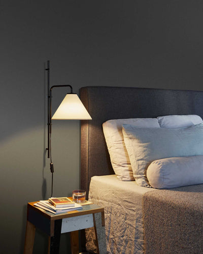 Marset Funiculi Fabric wall lamp, white/black