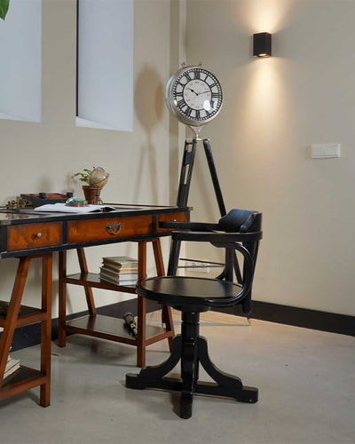 Authentic Models Waterloo clock on tripod