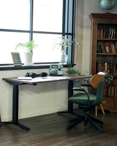 Kokuyo Inglife Office Chair Dark Plywood Back with Arm, Green