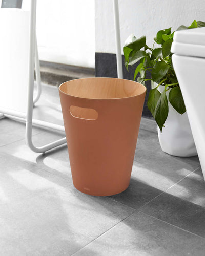 Umbra Woodrow Can, Sierra