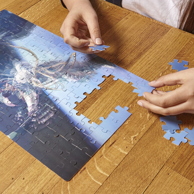 Kikkerland Astronaut Motion Puzzle 135pcs